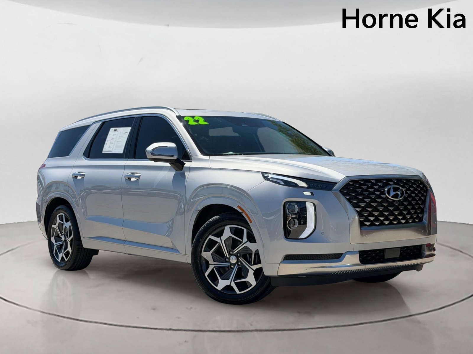 Used 2022 Hyundai Palisade Calligraphy FWD image 2