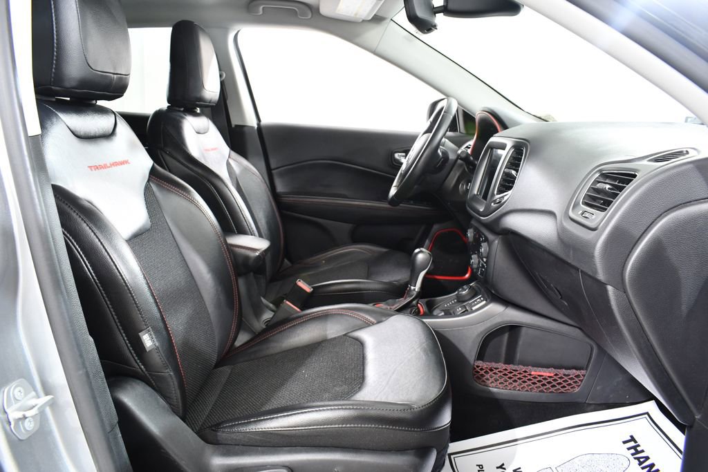 Used 2019 Jeep Compass Trailhawk image 10