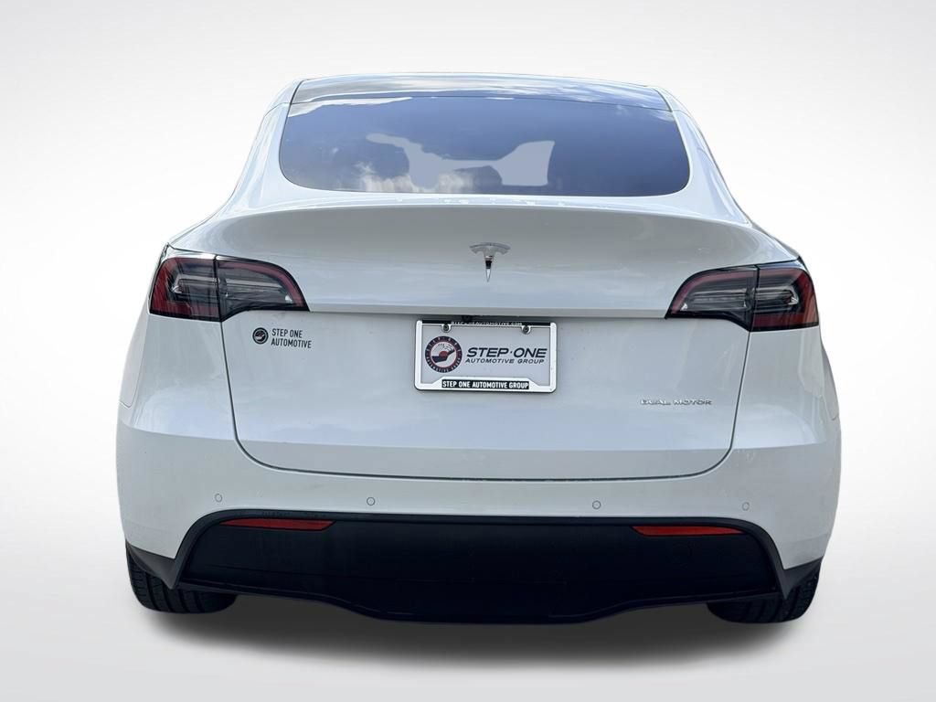 Used 2021 Tesla Model Y Long Range AWD/4WD image 5