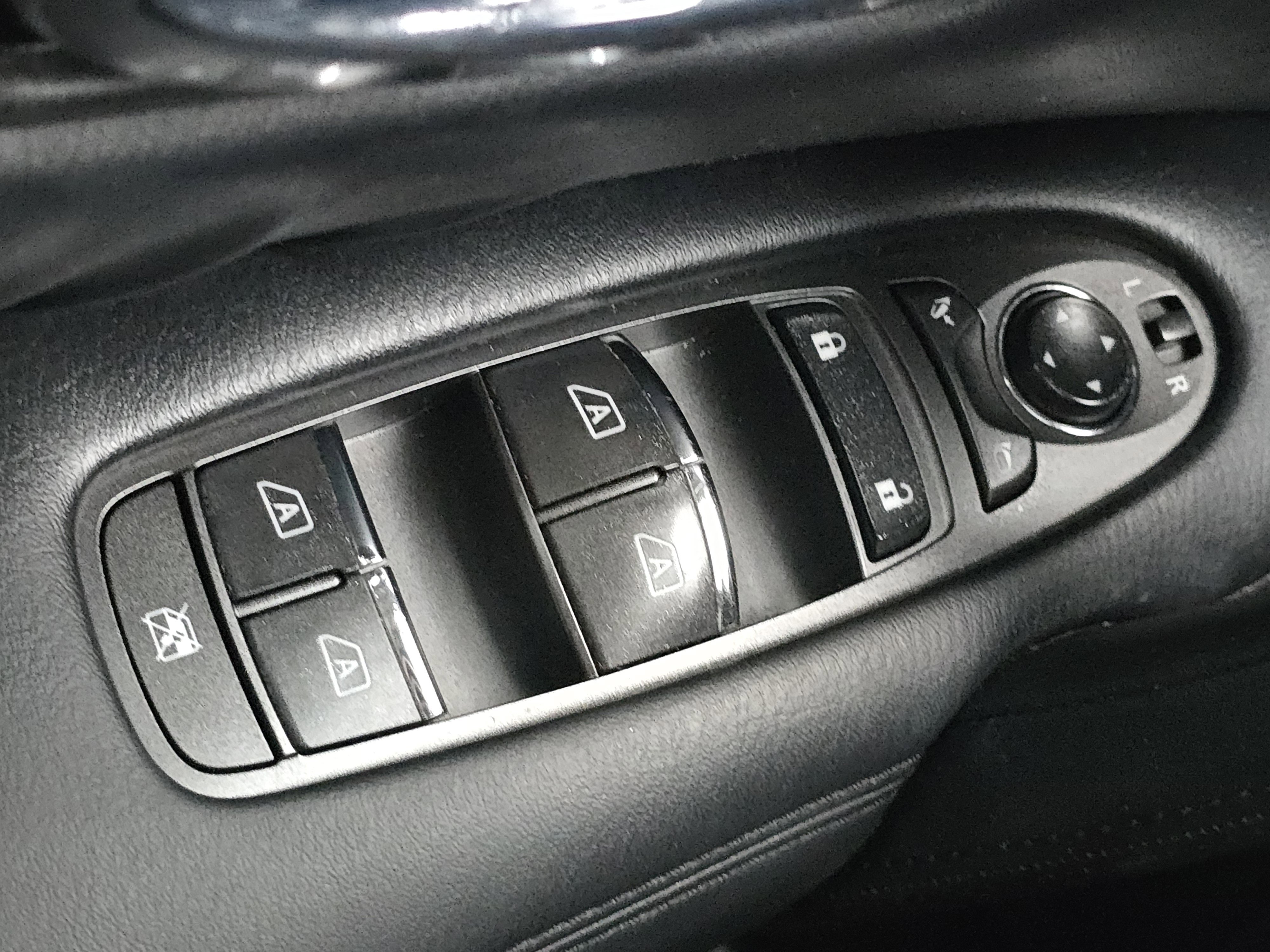 Used 2024 Nissan Armada SL w/ Cargo Package image 12