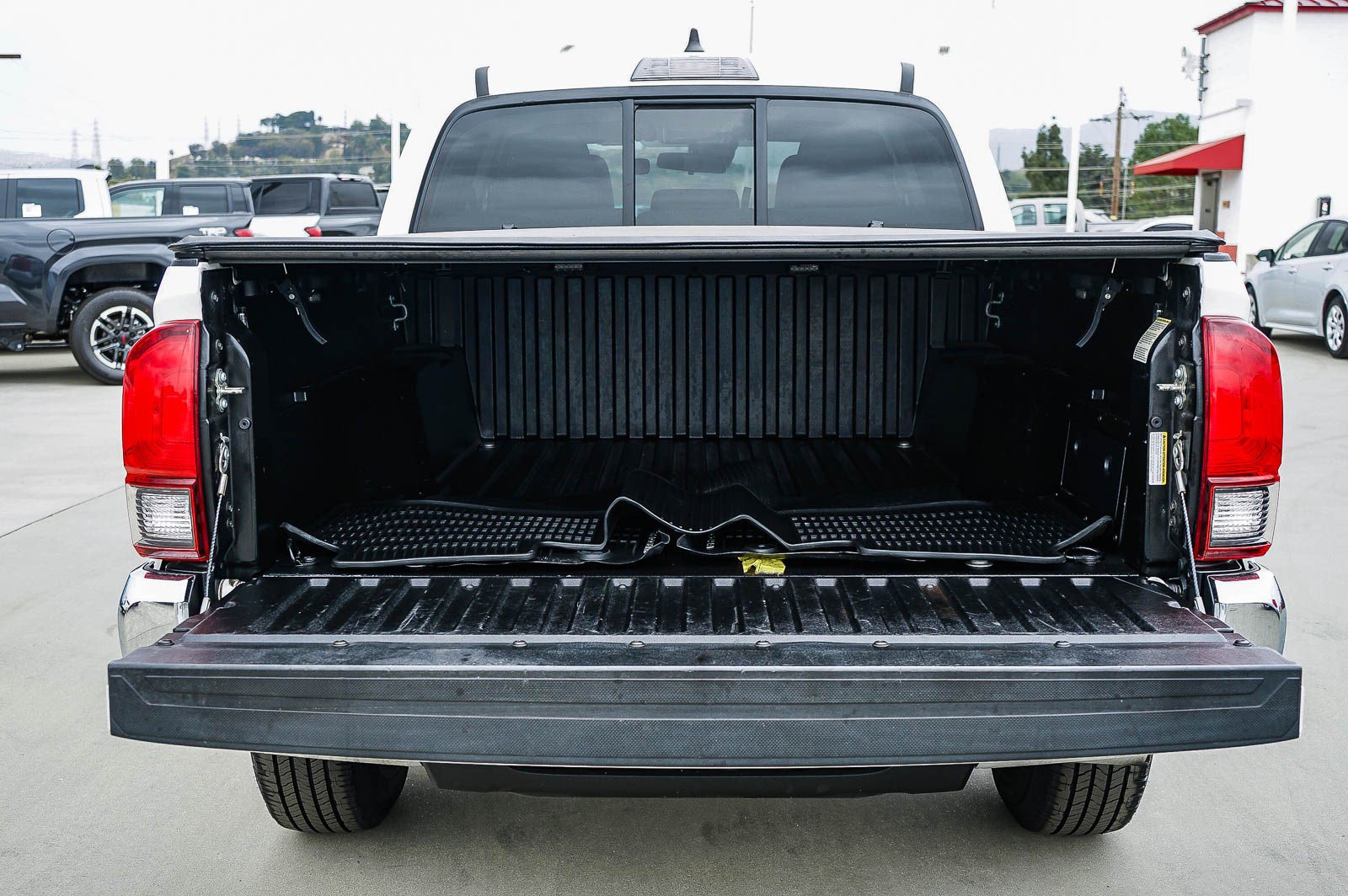 Certified 2020 Toyota Tacoma SR5 RWD image 26