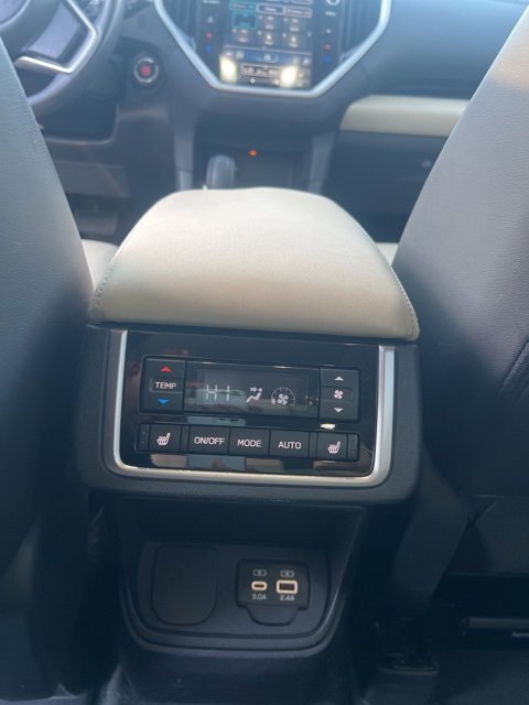 Used 2023 Subaru Ascent Limited w/ Technology Package image 10