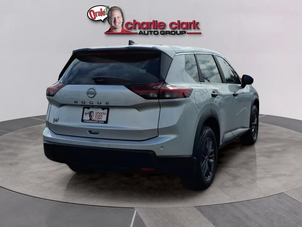 Used 2025 Nissan Rogue S FWD image 5