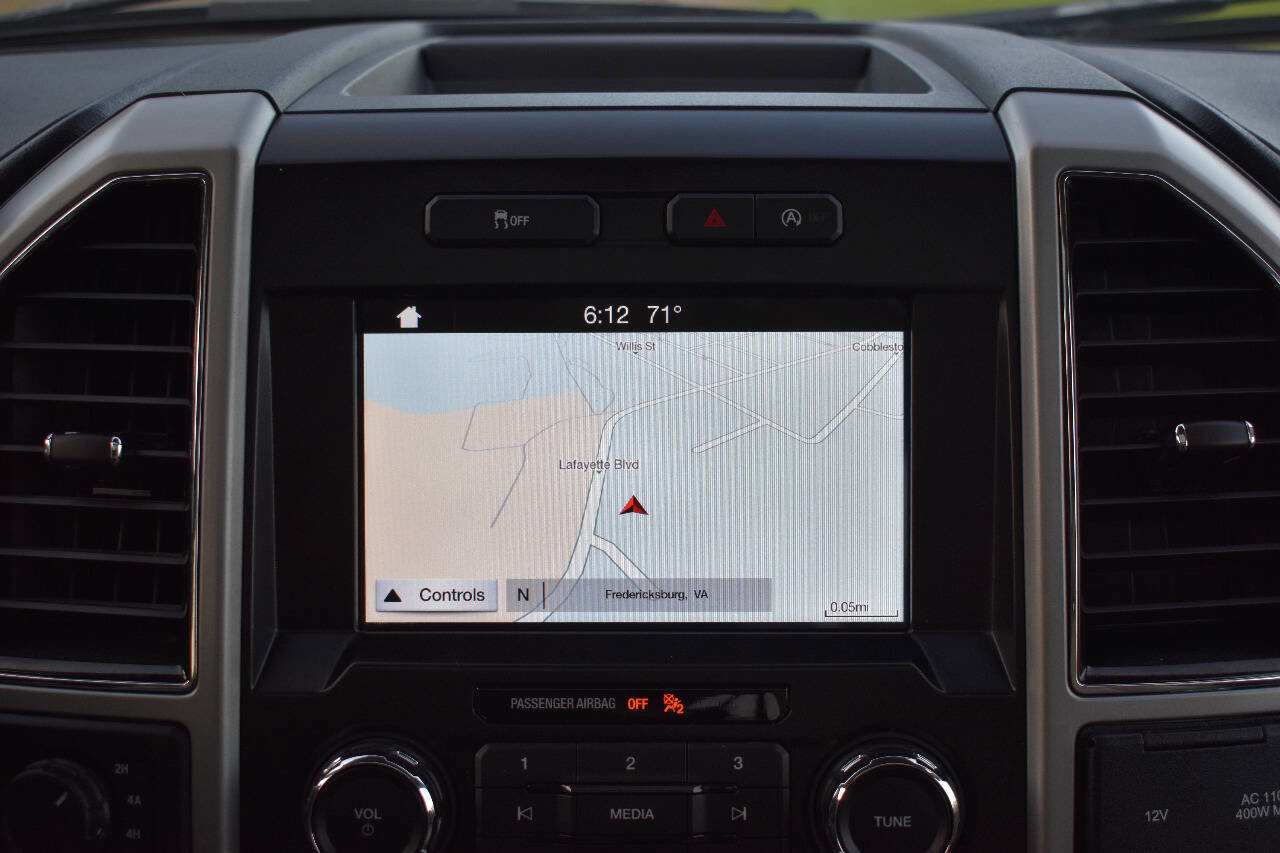 Used 2017 Ford F150 Lariat w/ Equipment Group 501A Mid image 25