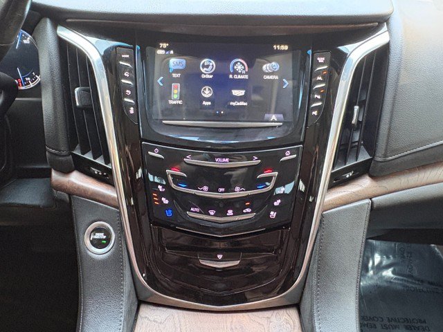 Used 2018 Cadillac Escalade Premium Luxury AWD/4WD image 12