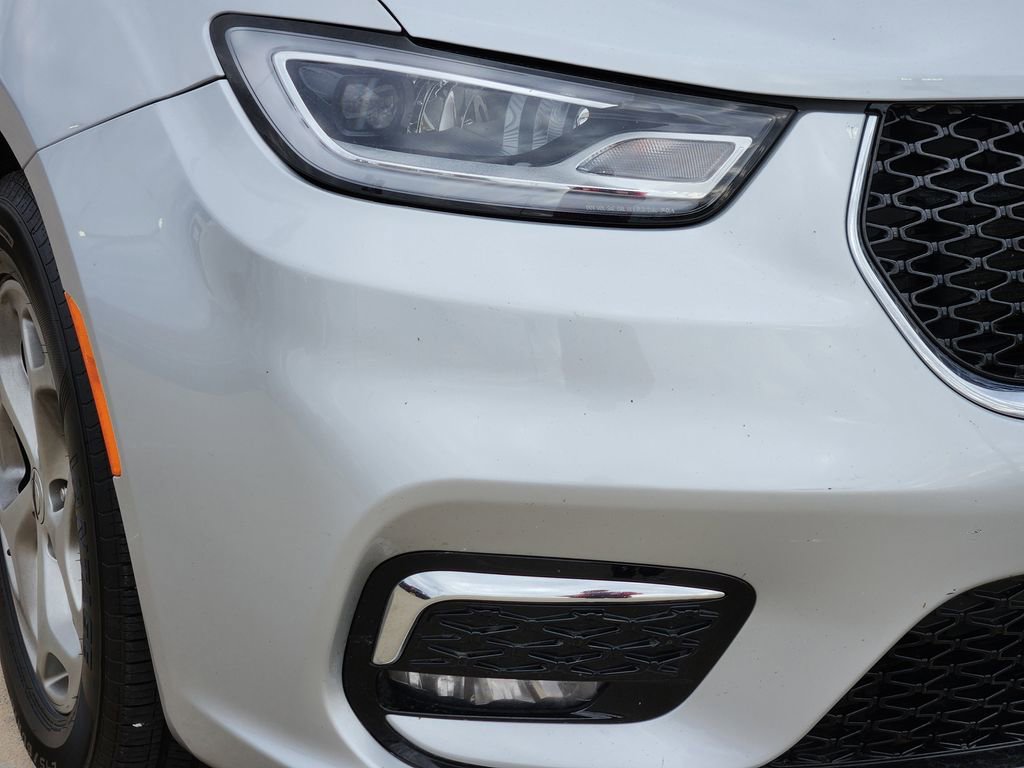 Used 2024 Chrysler Pacifica Limited image 12