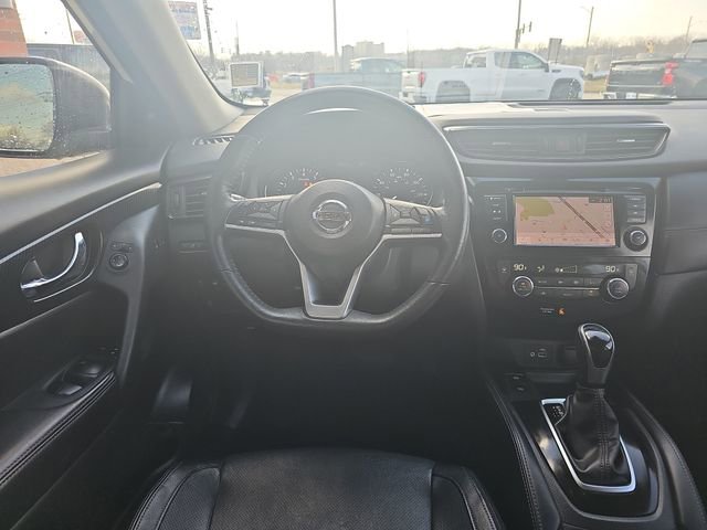 Used 2020 Nissan Rogue SL w/ Premium Package image 2