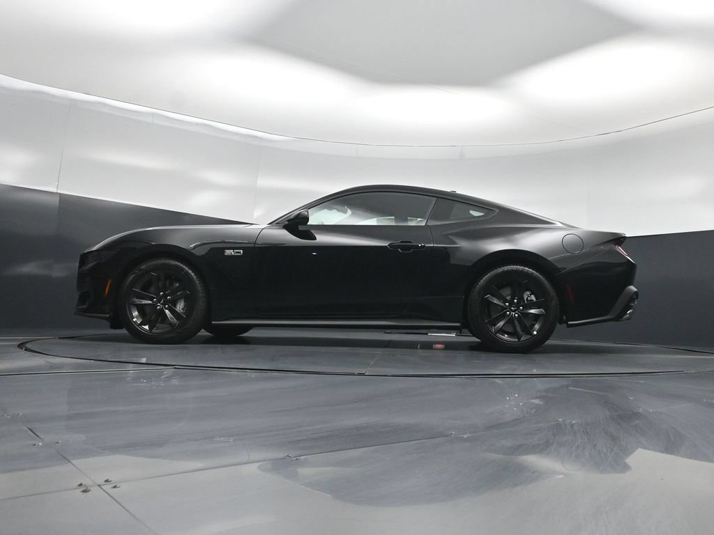 New 2026 Ford Mustang GT RWD image 7