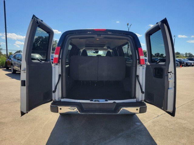 Used 2021 Chevrolet Express 3500 LT w/ LT Preferred Equipment Group RWD image 7
