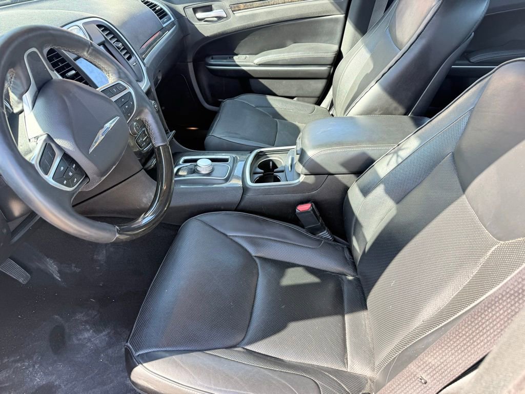 Used 2019 Chrysler 300 Limited image 9