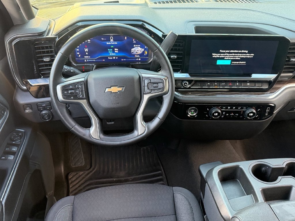 Used 2024 Chevrolet Silverado 1500 LT AWD/4WD image 12