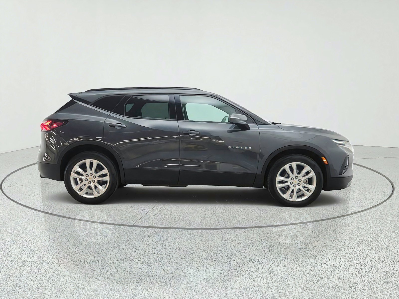 Used 2019 Chevrolet Blazer LT w/ Sun and Wheels Package AWD/4WD image 4