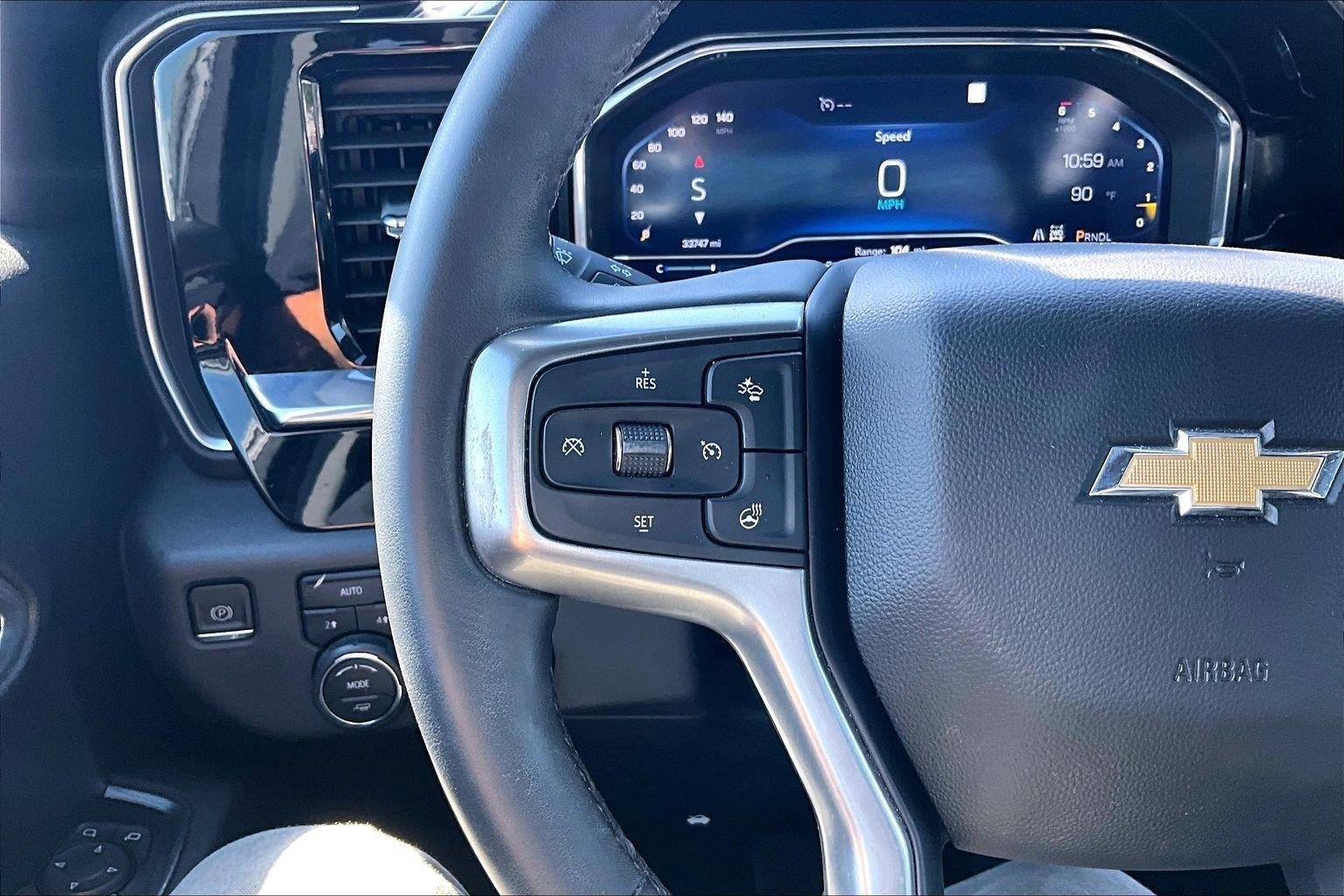 Used 2023 Chevrolet Silverado 1500 LT AWD/4WD image 19