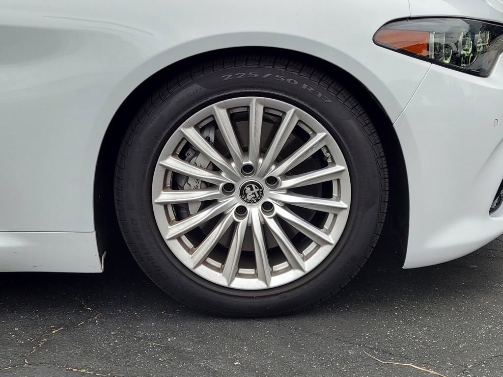 Used 2024 Alfa Romeo Giulia Sprint image 26