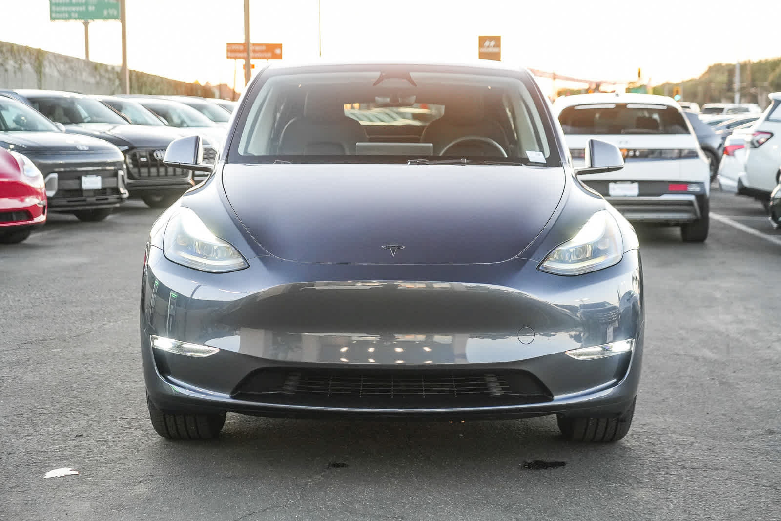 Used 2023 Tesla Model Y 2WD image 4