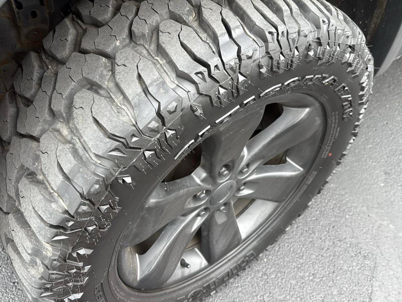 Used 2011 Ford F150 FX4 w/ FX Luxury Pkg AWD/4WD image 9
