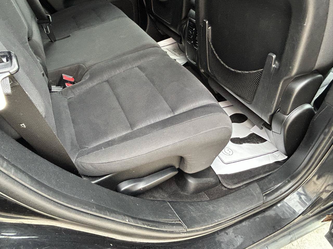 Used 2011 Jeep Grand Cherokee Laredo AWD/4WD image 12