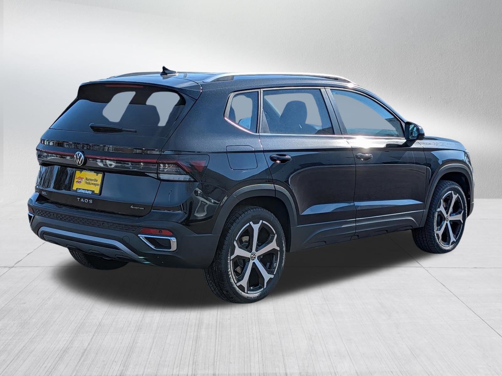 New 2026 Volkswagen Taos SEL AWD/4WD image 4