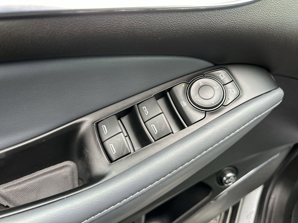 Used 2024 Buick Enclave Essence w/ Sport Touring Edition image 13