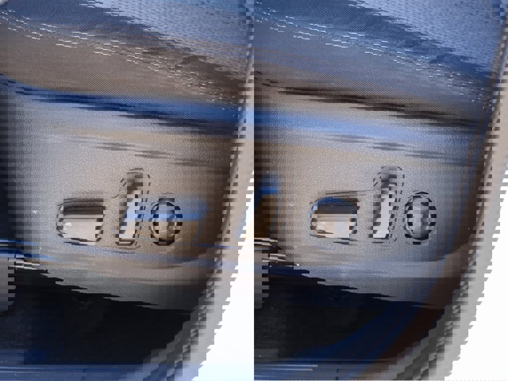 Certified 2022 Hyundai Santa Fe Blue image 25