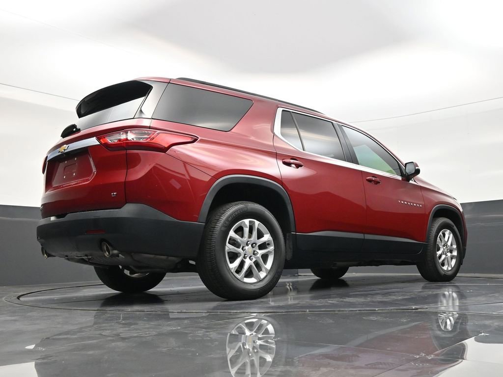 Used 2021 Chevrolet Traverse LT FWD image 25