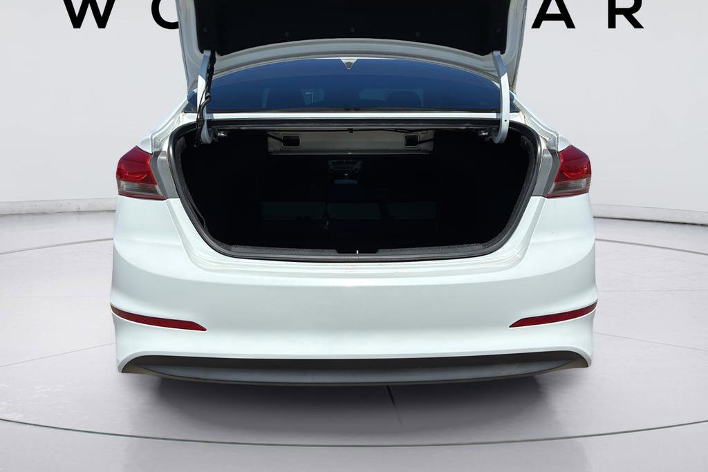 Used 2017 Hyundai Elantra Value Edition image 19