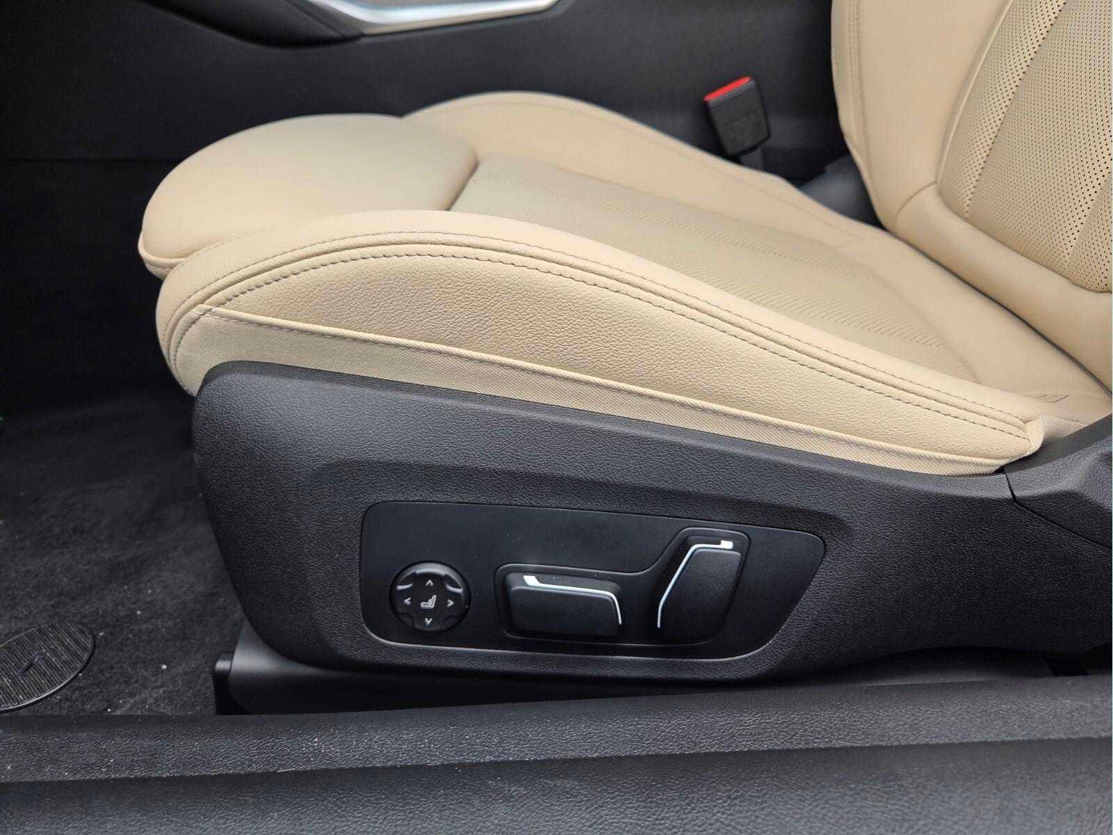 New 2026 BMW 430i Coupe w/ M Sport Package RWD image 18