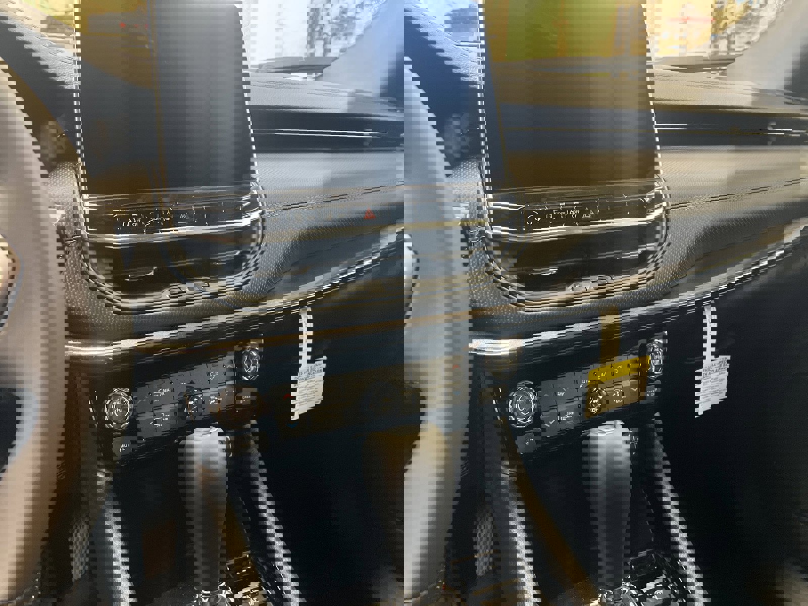 New 2026 Jeep Compass Latitude image 7