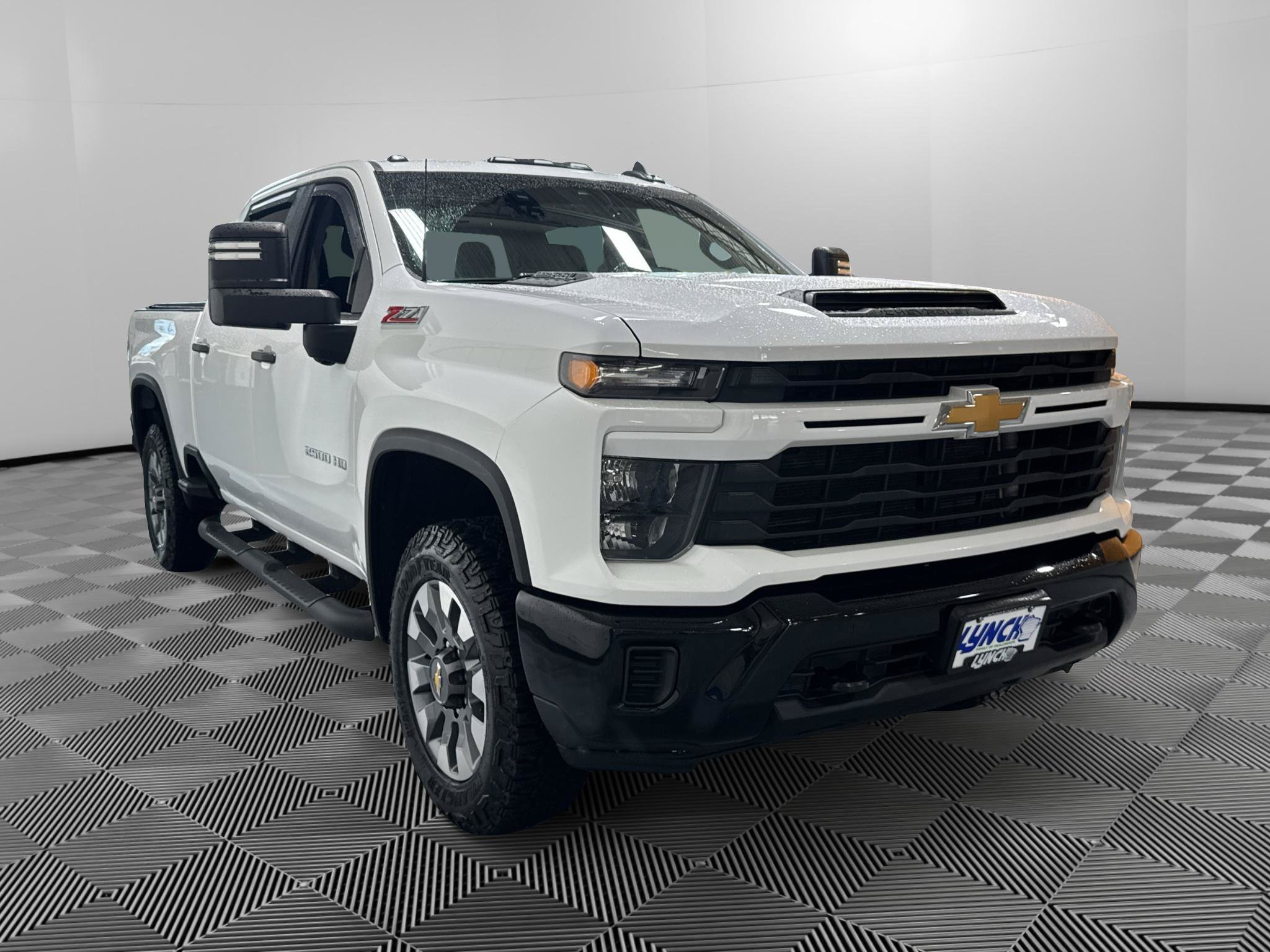 Used 2024 Chevrolet Silverado 2500 Custom w/ Custom Convenience Package AWD/4WD image 7