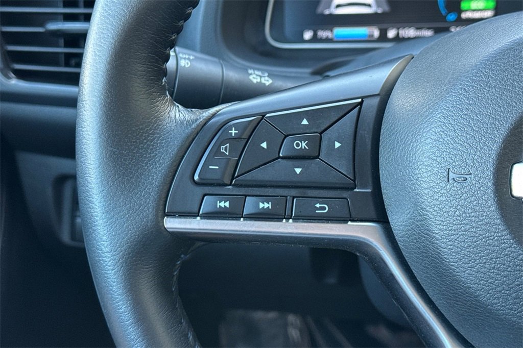 Used 2020 Nissan Leaf SV w/ SV Technology Package image 28