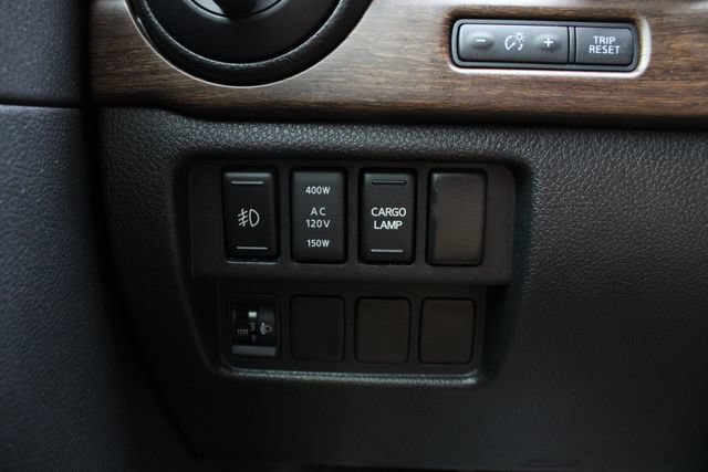 Used 2017 Nissan Titan Platinum Reserve AWD/4WD image 9