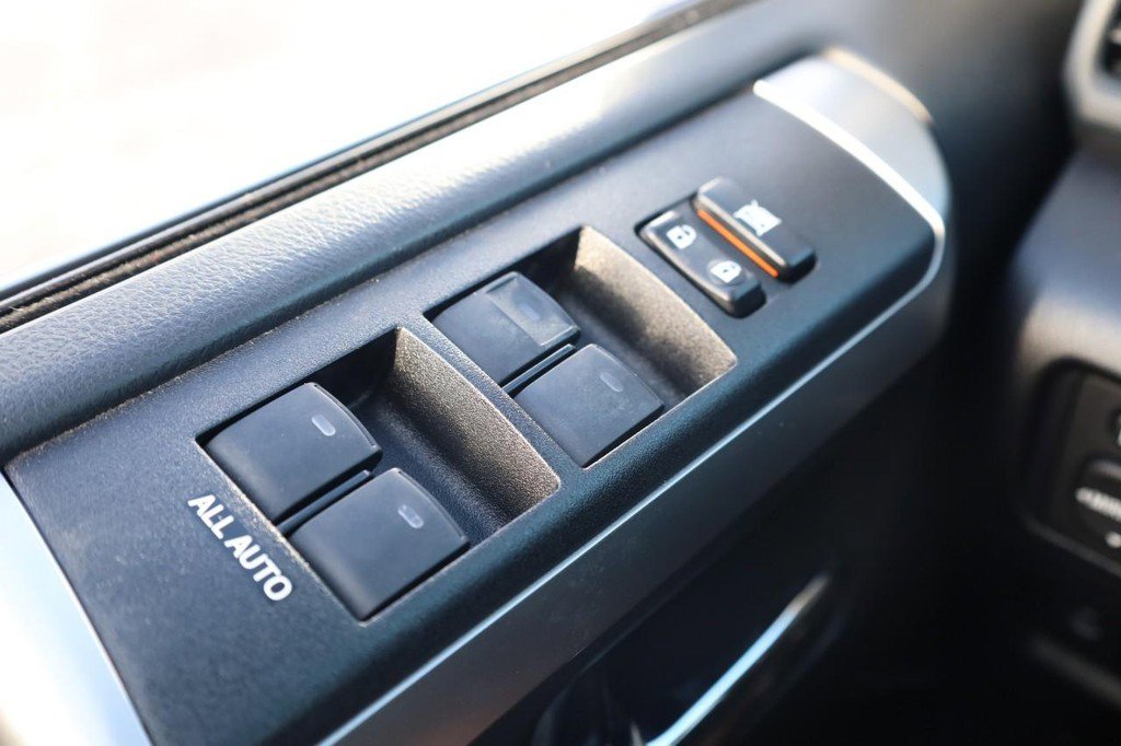 Used 2019 Toyota 4Runner Limited AWD/4WD image 20