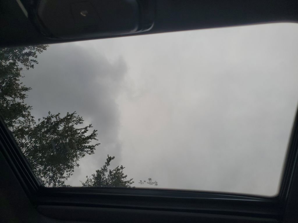 Used 2023 BMW 330i Sedan w/ Convenience Package image 34