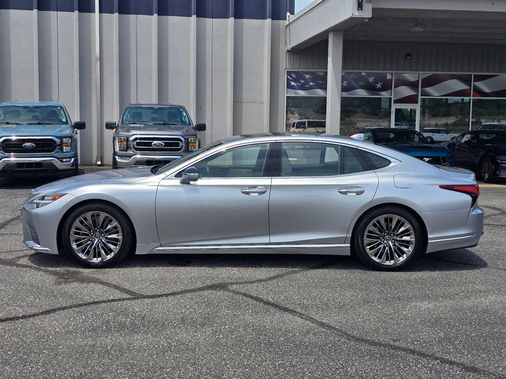 Used 2021 Lexus LS 500 w/ Interior Upgrade Package RWD image 23