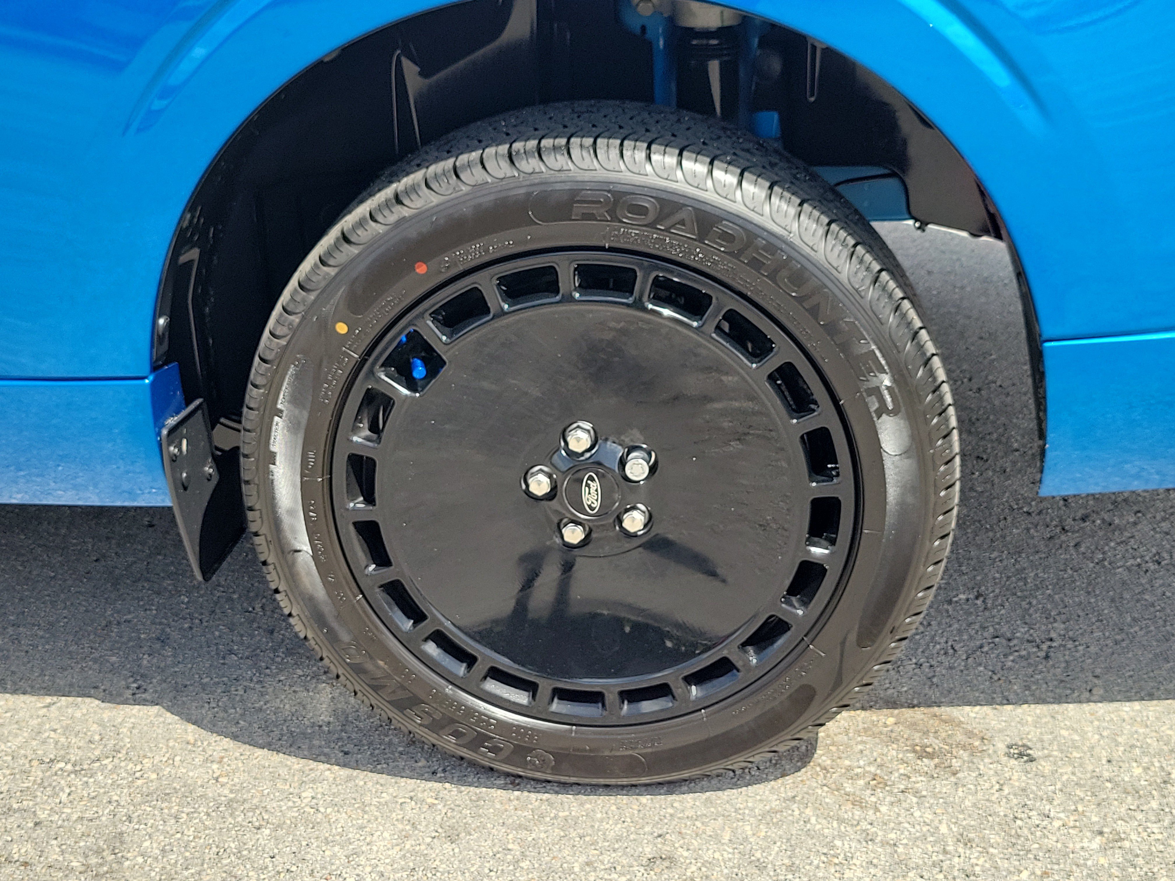 Used 2025 Ford Maverick Lobo AWD/4WD image 27