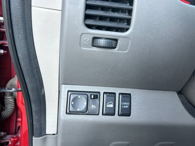 Used 2015 Nissan Frontier SV w/ SV Value Truck Package AWD/4WD image 31