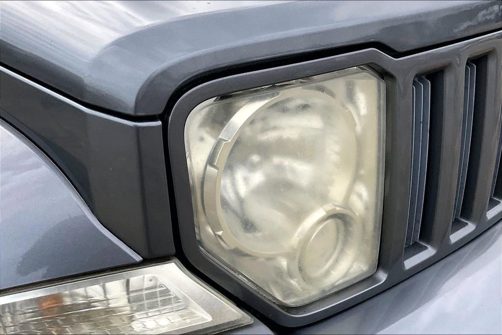 Used 2012 Jeep Liberty Sport w/ Driver Convenience Group image 31