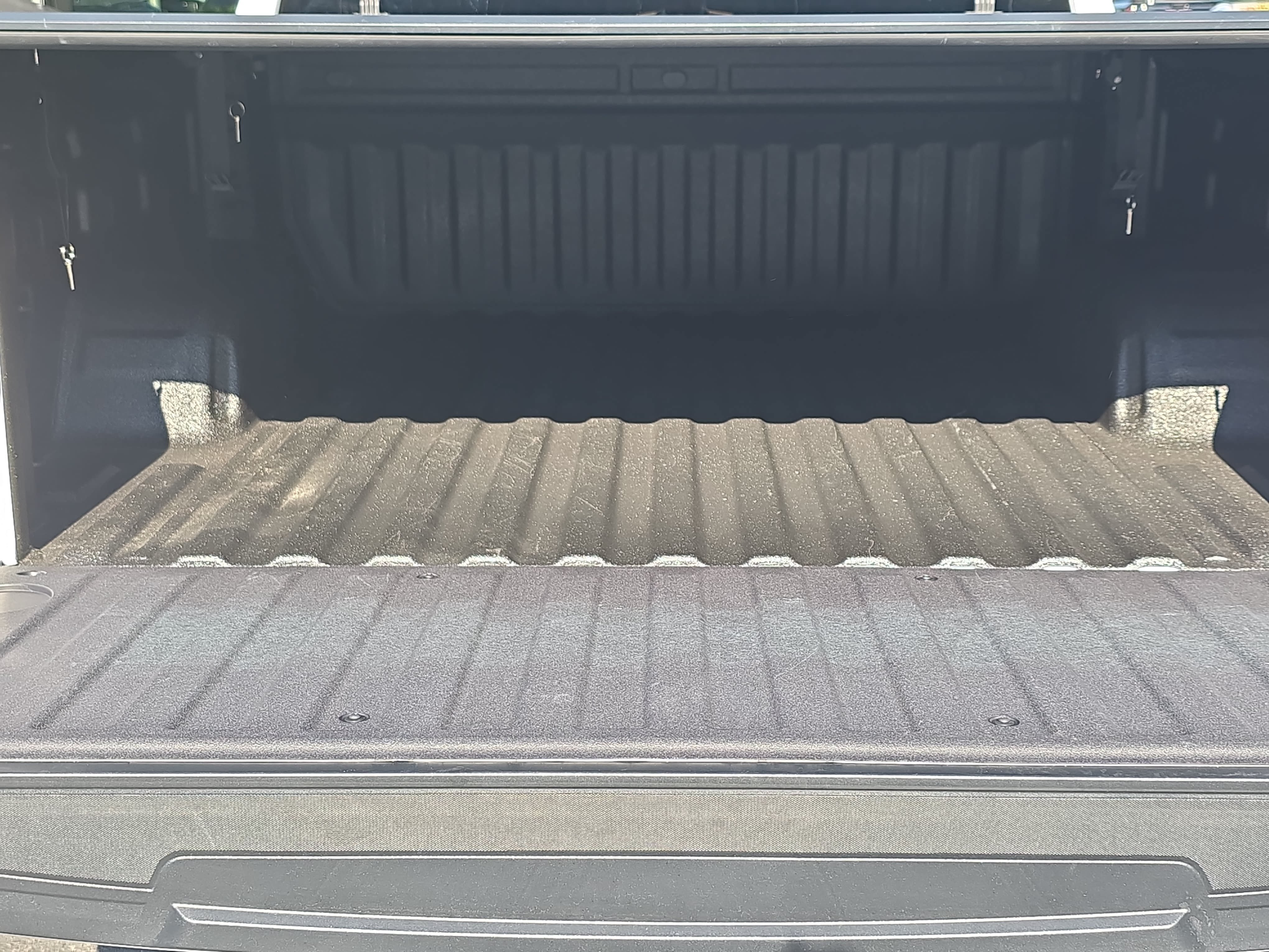 Used 2025 Chevrolet Silverado 1500 Custom RWD image 12