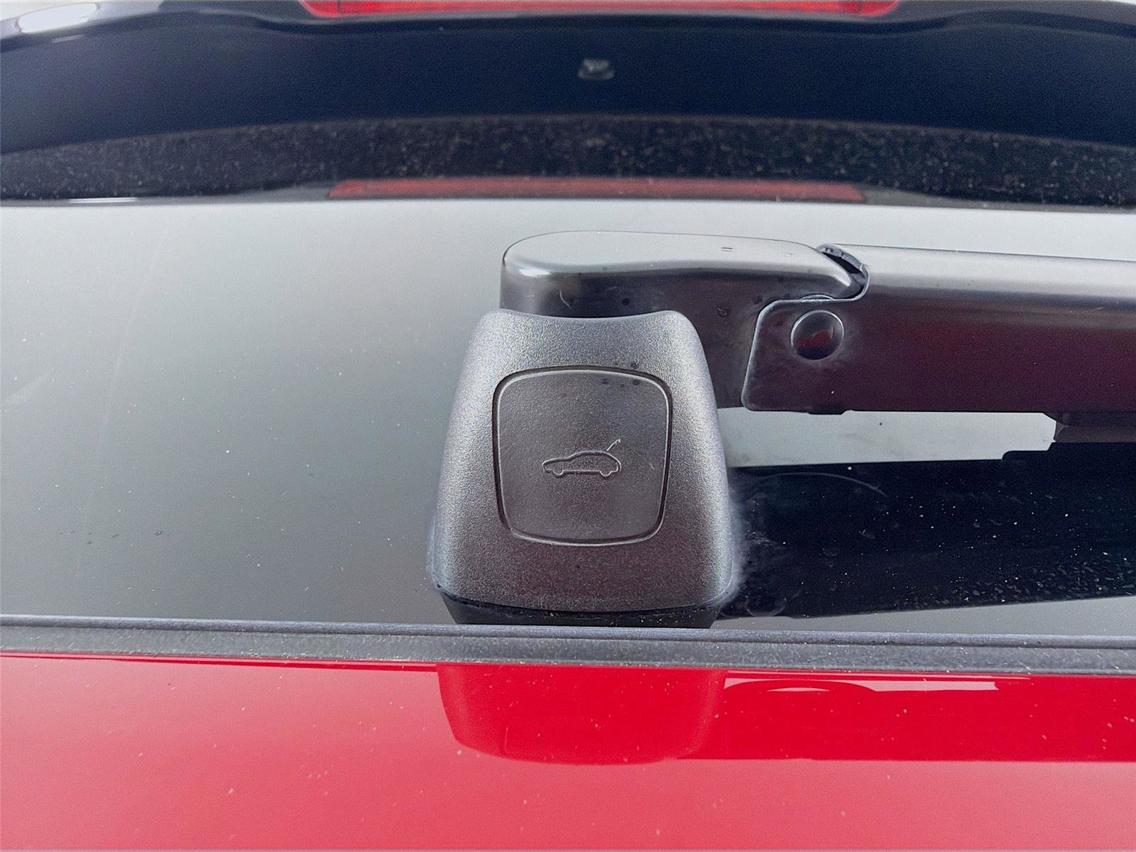 Certified 2023 Porsche Macan S AWD/4WD image 25