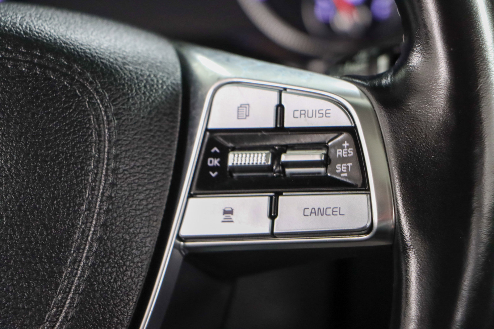 Used 2022 Kia Telluride EX w/ EX Premium Package image 14