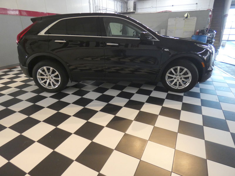Used 2019 Cadillac XT4 Luxury image 4