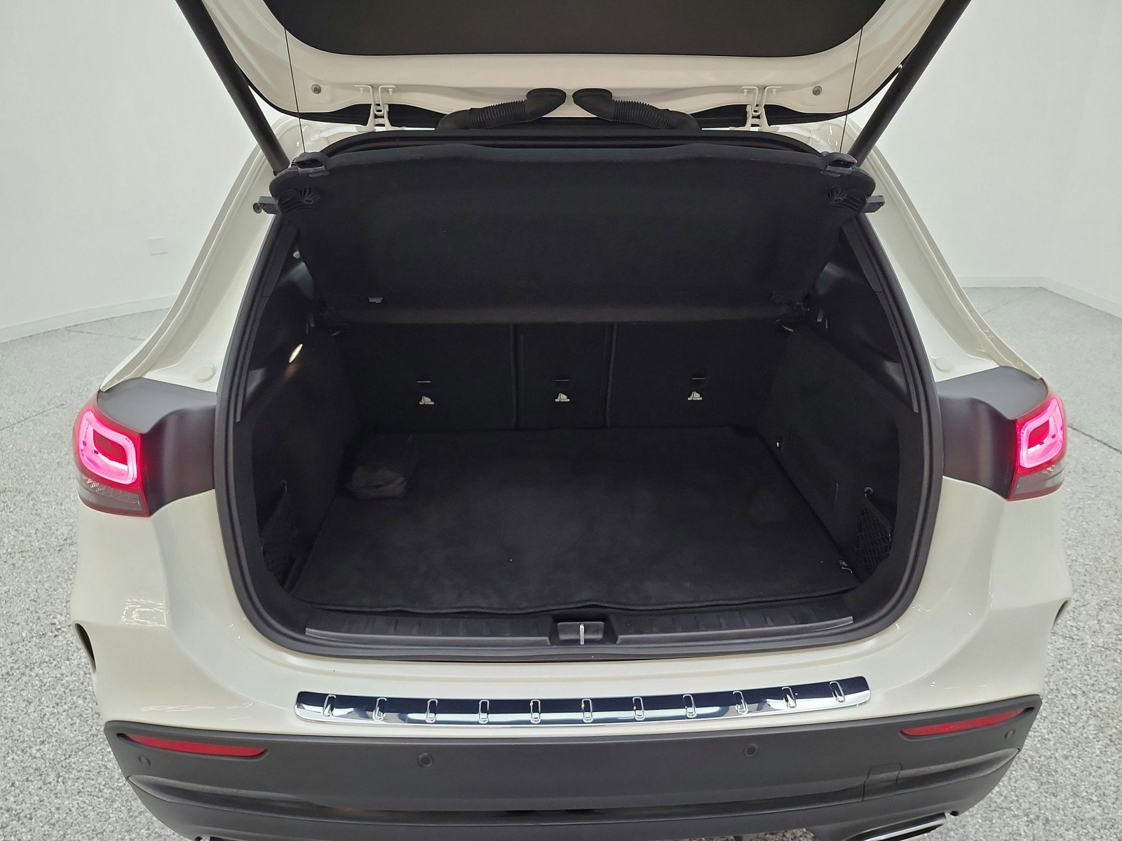 Used 2023 Mercedes-Benz GLA 250 image 21