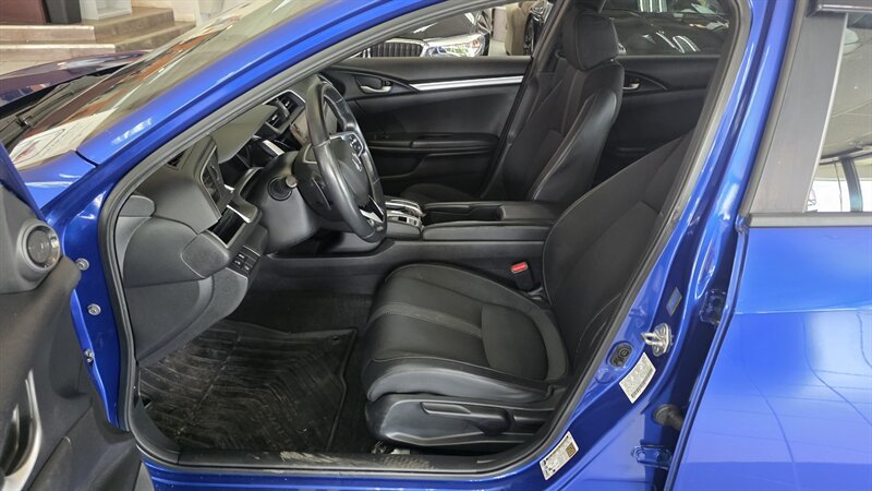 Used 2019 Honda Civic Sport image 9