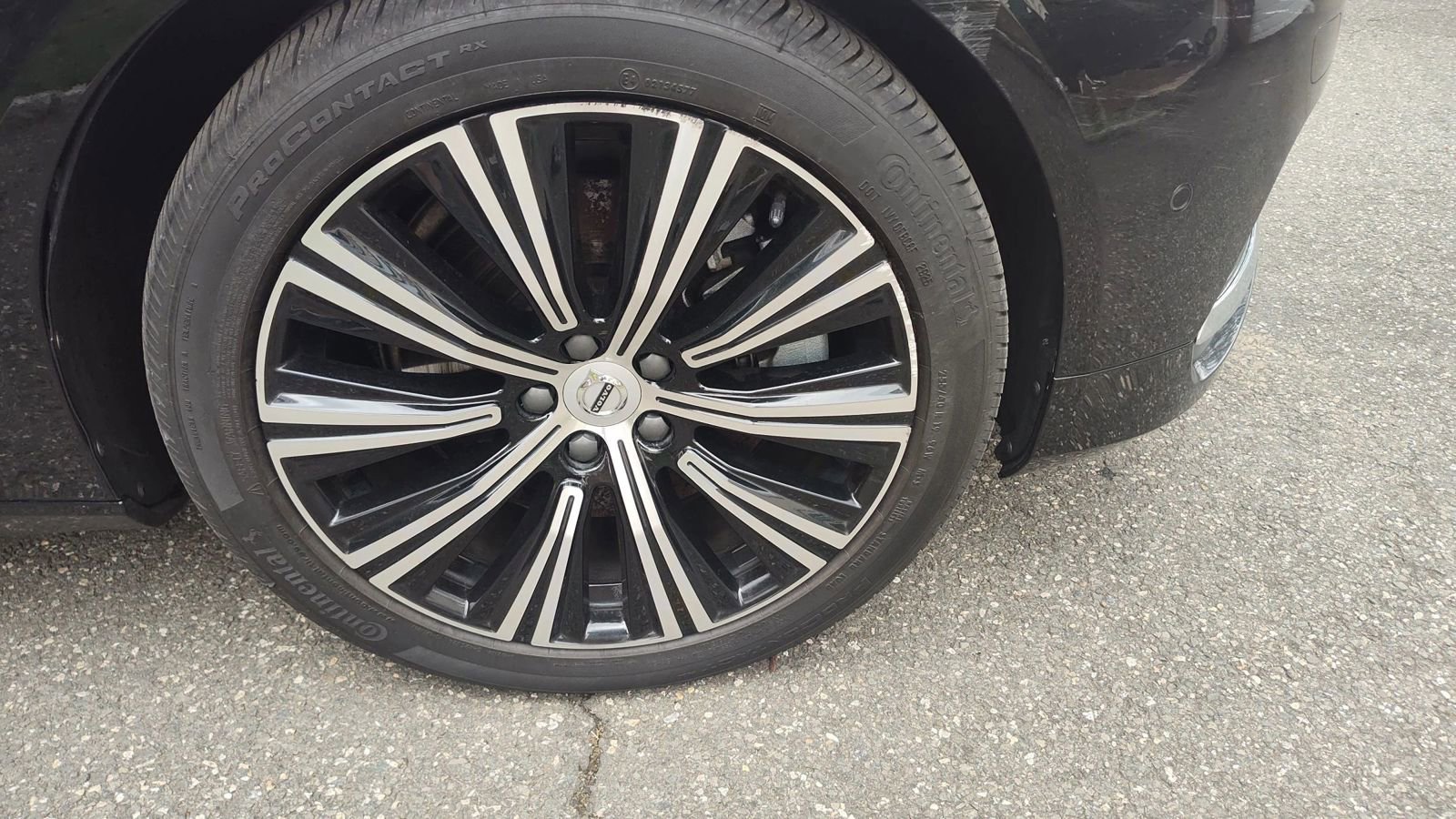 Used 2023 Volvo S90 B6 Plus image 18