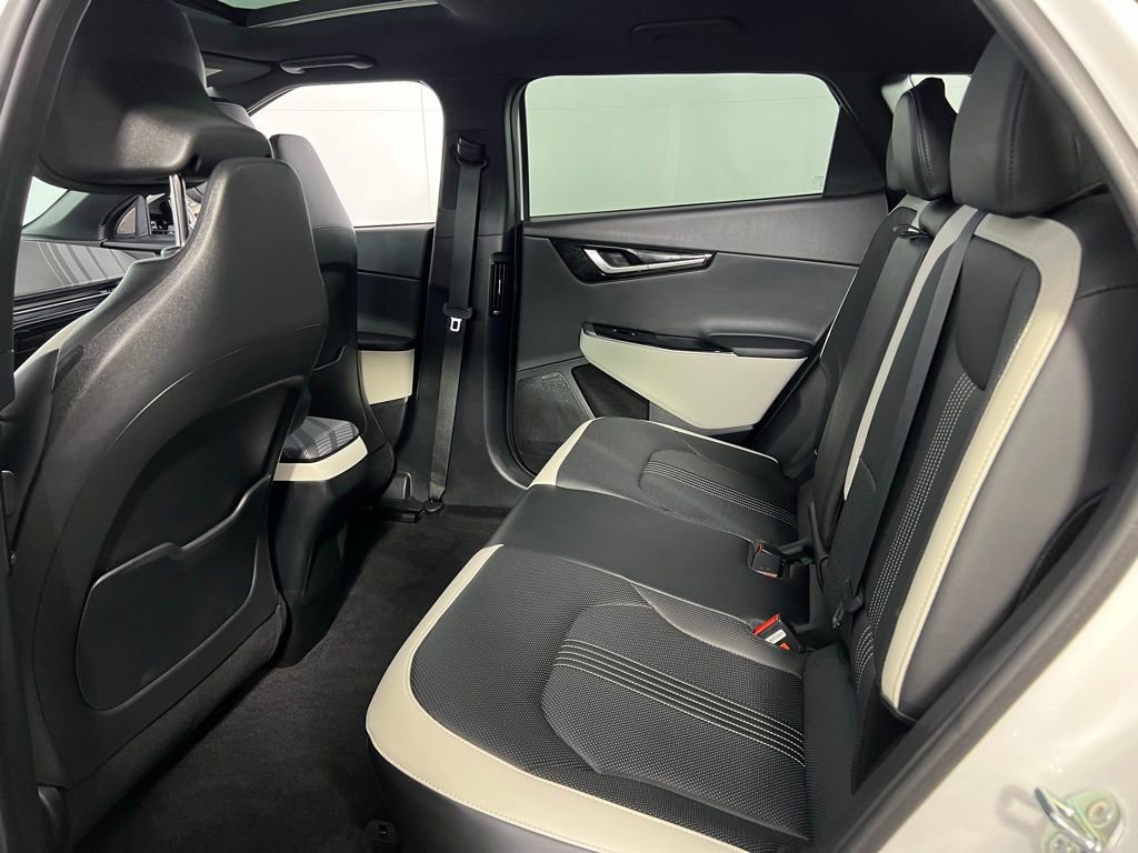 Used 2023 Kia EV6 GT-Line image 27