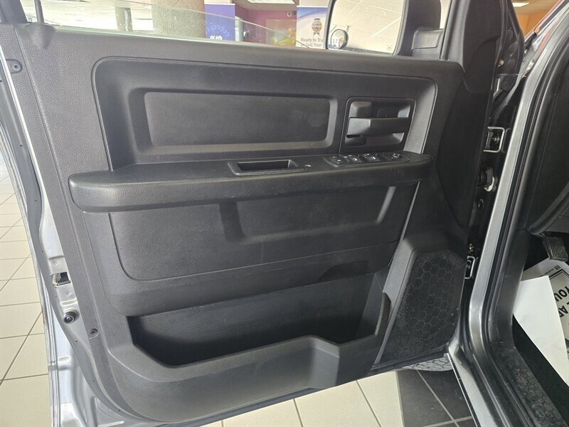 Used 2013 RAM 1500 Express AWD/4WD image 8