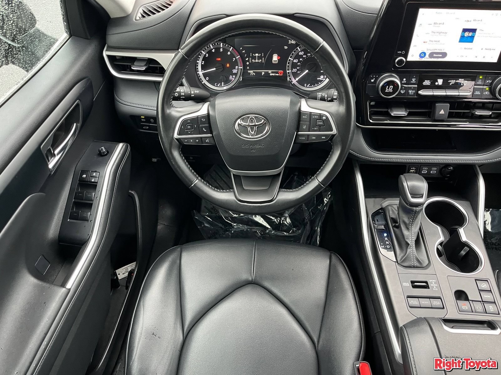 Certified 2024 Toyota Highlander XLE AWD/4WD image 17