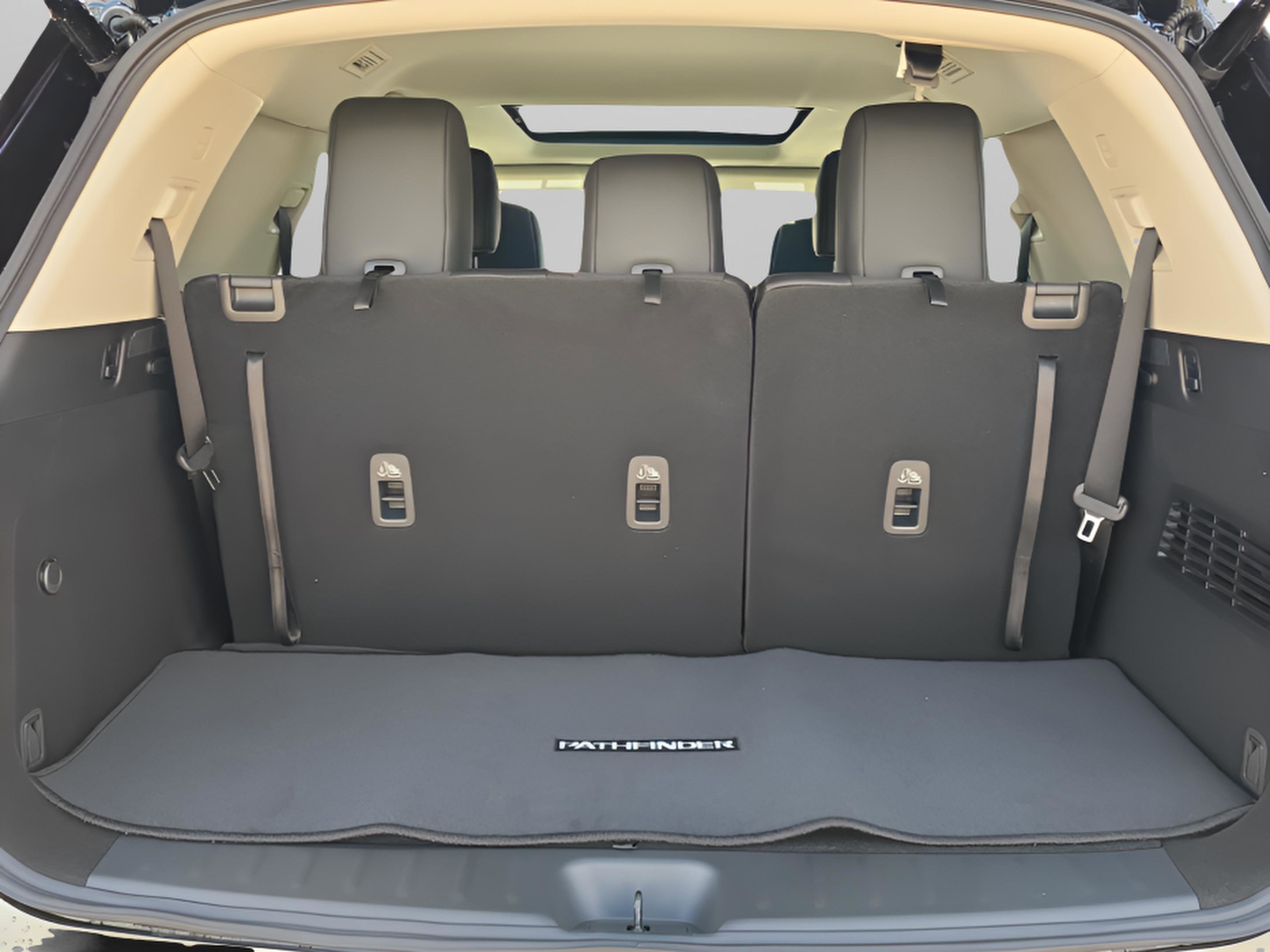 New 2026 Nissan Pathfinder SL image 36