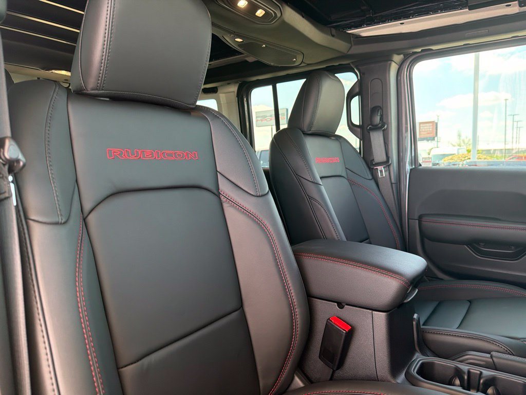 New 2027 Jeep Wrangler Unlimited Rubicon AWD/4WD image 25