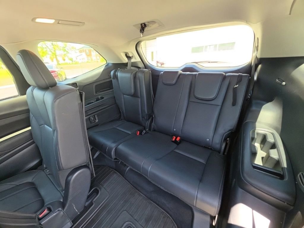 Used 2023 Subaru Ascent Limited AWD/4WD image 28